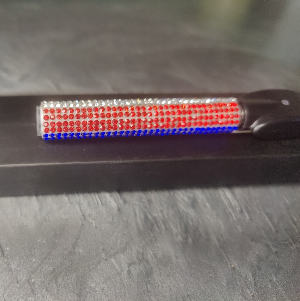 Detroit Pistons Crystal 510 Battery and Charger - Picture 3 of 7